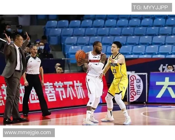 墨西哥足球队与托卢卡队激战正酣精彩对决引发球迷热议